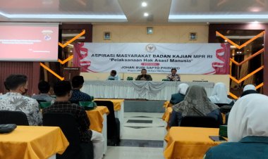 Johan Budi Bertemu Kaum Milenial di Ngawi Bahas Soal HAM